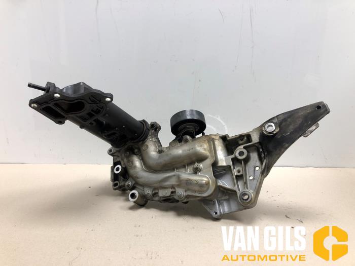 Begagnade Vattenpump Mercedes B (W247) 2.0 B-200d Pris € 250,00 Marginaltabell erbjuds av Van Gils Automotive