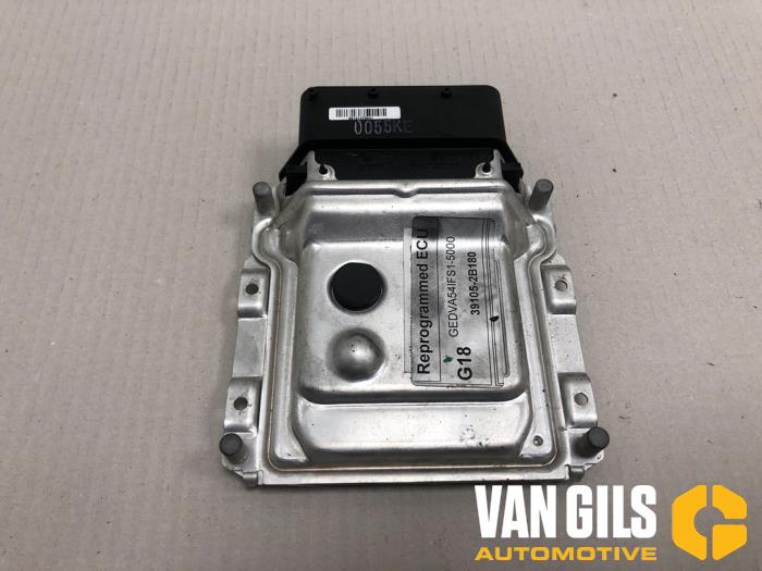 Used Engine management computer Kia Cee'd Sporty Wagon (EDF) 1.4 16V Price on request offered by Van Gils Automotive