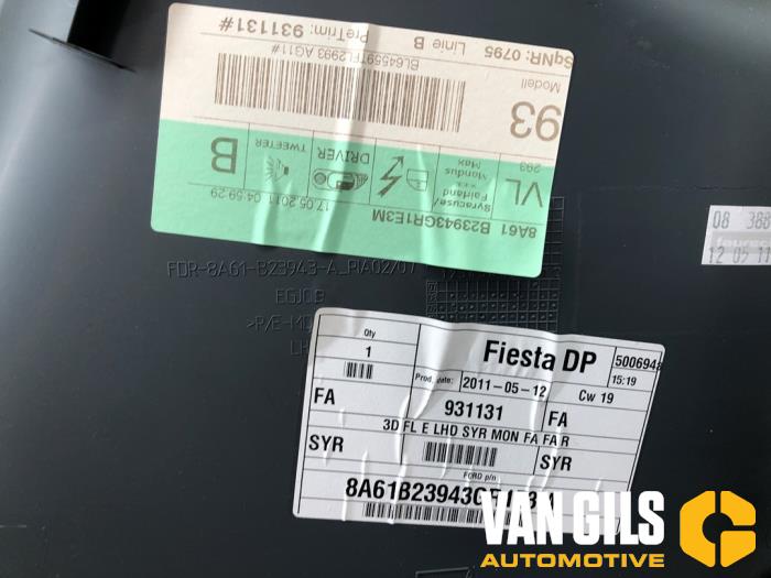 Tapizado de puerta de 2 puertas izquierda de un Ford Fiesta 6 (JA8) 1.25 16V 2011