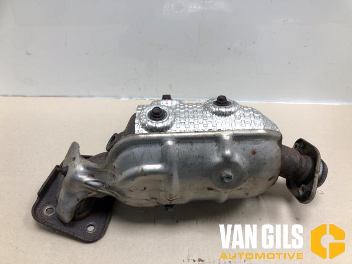 Used Front pipe + catalyst Toyota Aygo (B40) 1.0 12V VVT-i Price € 250,00 Margin scheme offered by Van Gils Automotive