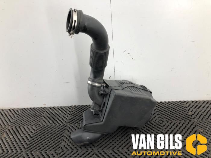 Begagnade Luftfilterhus Ford Focus 3 Wagon 1.0 Ti-VCT EcoBoost 12V 125 Pris € 30,00 Marginaltabell erbjuds av Van Gils Automotive