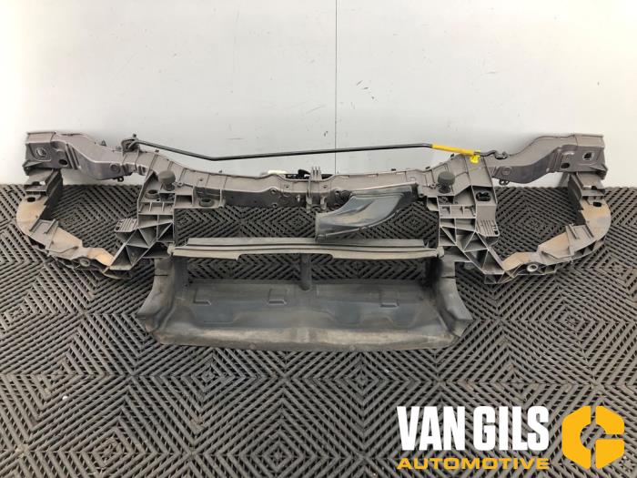 Używane Panel przedni Ford Focus 3 Wagon 1.0 Ti-VCT EcoBoost 12V 125 Cena € 65,00 Procedura marży oferowane przez Van Gils Automotive