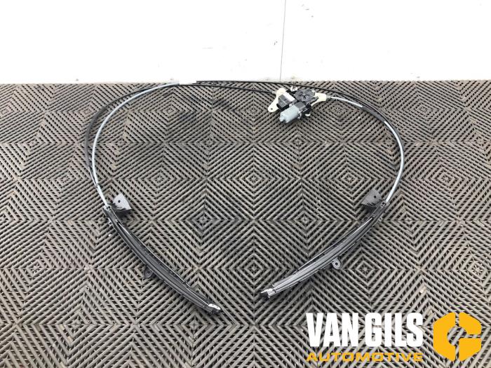 Used Engine cover Audi A4 Avant (B9) 2.0 40 TFSI Mild hybrid 16V Price € 150,00 Margin scheme offered by Van Gils Automotive