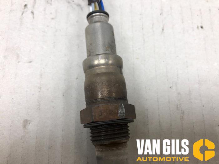 Lambda probe from a Audi A4 Avant (B9) 2.0 40 TFSI Mild hybrid 16V 2021