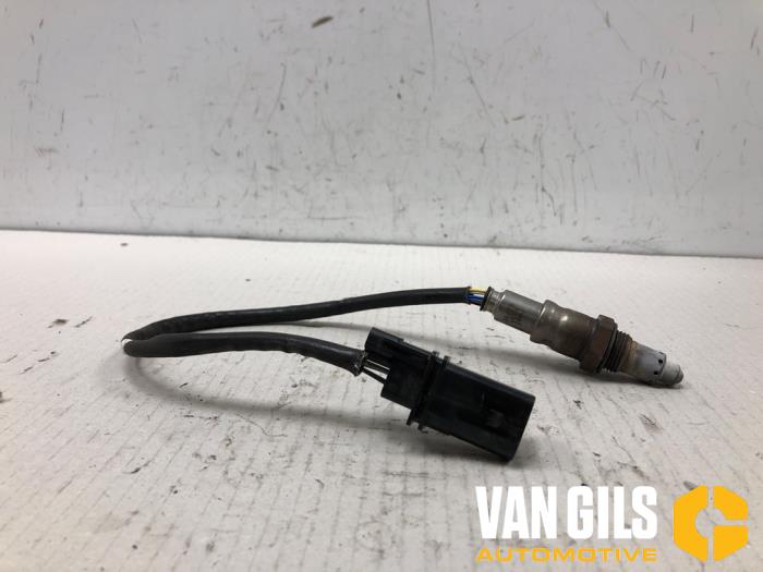 Lambda probe from a Audi A4 Avant (B9) 2.0 40 TFSI Mild hybrid 16V 2021