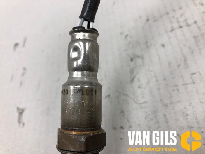 Lambda probe from a Audi A4 Avant (B9) 2.0 40 TFSI Mild hybrid 16V 2021