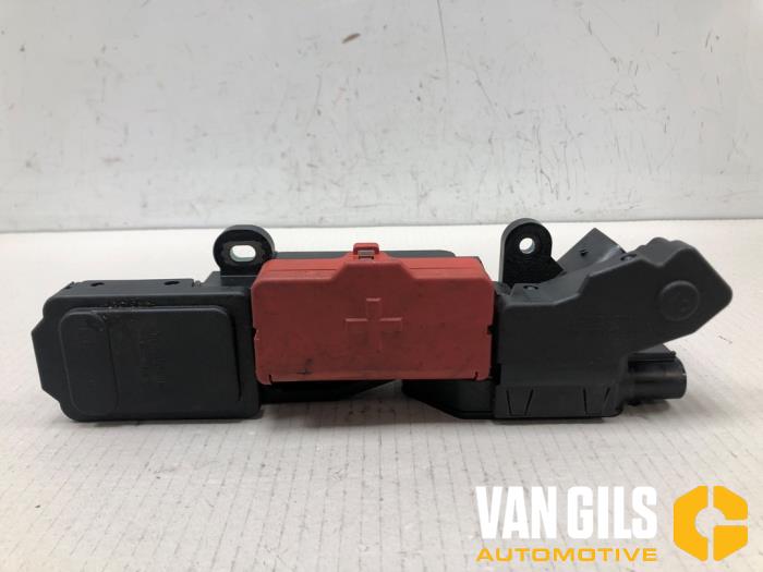 Gebrauchte Stromverteiler Landrover Range Rover Sport (L1) 3.0 P440e Preis € 125,00 Margenregelung angeboten von Van Gils Automotive