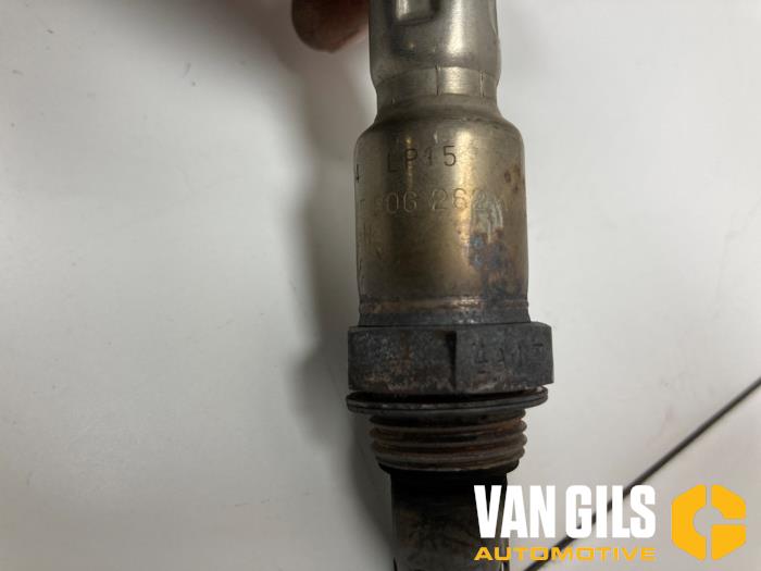 Lambda probe from a Audi A3 Limousine (8VS/8VM) 1.4 TFSI ACT 16V 2014
