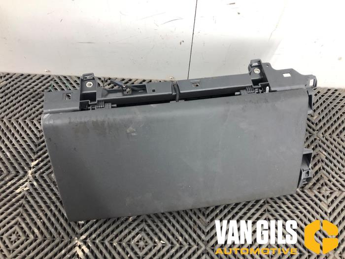 Begagnade Handskfack Landrover Range Rover Sport (L1) 3.0 P440e Pris € 199,95 Marginaltabell erbjuds av Van Gils Automotive