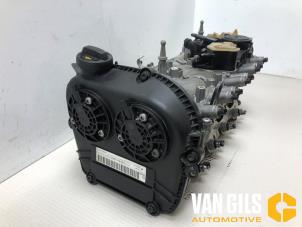 Topplock från en Audi A4 Avant (B9) 2.0 40 TFSI Mild hybrid 16V 2021