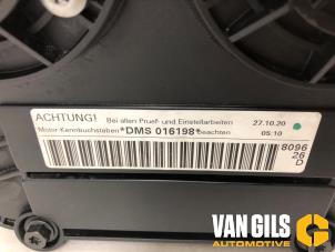 Topplock från en Audi A4 Avant (B9) 2.0 40 TFSI Mild hybrid 16V 2021