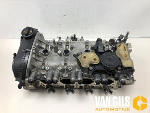 Topplock från en Audi A4 Avant (B9) 2.0 40 TFSI Mild hybrid 16V 2021