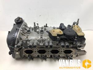 Topplock från en Audi A4 Avant (B9) 2.0 40 TFSI Mild hybrid 16V 2021