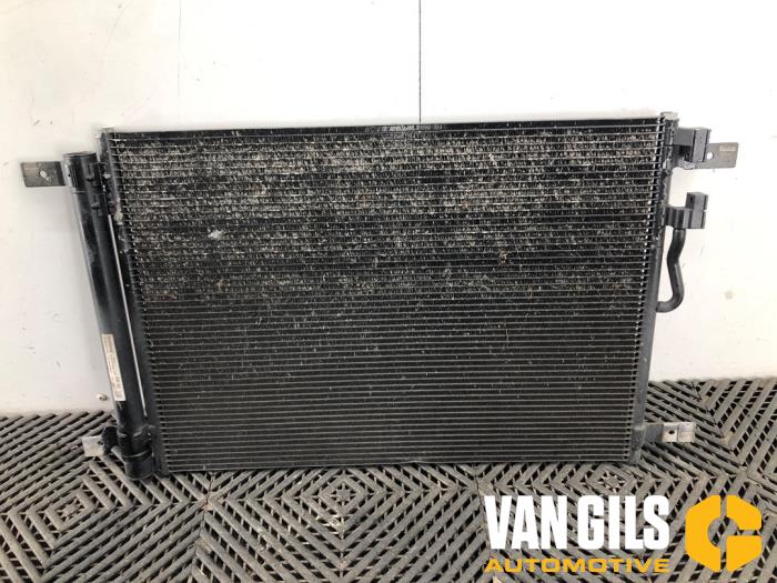 Usagé Condenseur de climatisation Volkswagen Golf VIII (CD1) 2.0 TSI R 16V 4Motion Prix € 150,00 Règlement à la marge proposé par Van Gils Automotive