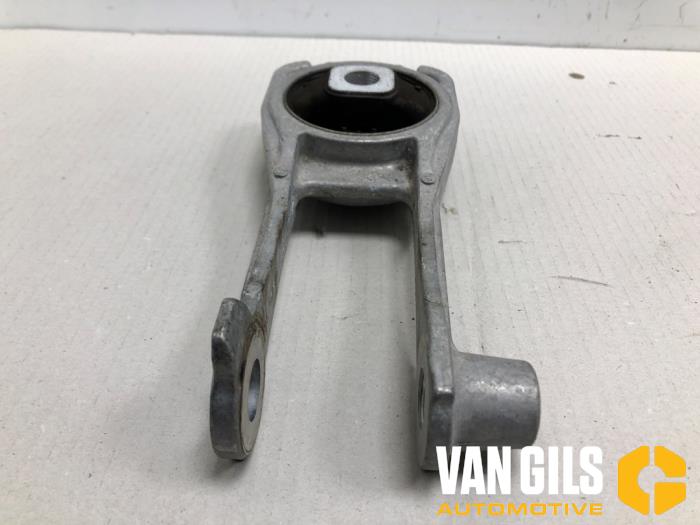Used Engine mount Toyota Yaris IV (P21/PA1/PH1) 1.5 12V Hybrid 115 Price € 49,95 Margin scheme offered by Van Gils Automotive