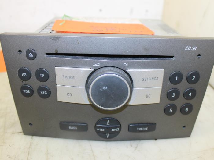 Begagnade Radiokontrollpanel Opel Astra H (L48) 1.3 CDTI 16V Ecotec Pris € 50,00 Marginaltabell erbjuds av Van Gils Automotive