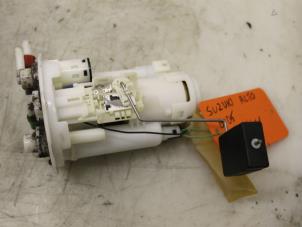 Begagnade Bensinpump Suzuki Alto (RF410) 1.1 16V Pris € 59,99 Marginaltabell erbjuds av Van Gils Automotive