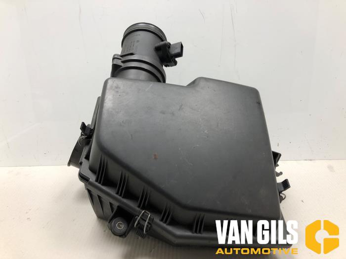 Gebrauchte Luftfiltergehäuse BMW 5 serie Touring (E61) 545i 32V Preis auf Anfrage angeboten von Van Gils Automotive