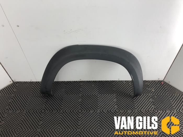Usados Extensor de guardabarros Dacia Spring 45 Precio € 40,00 Norma de margen ofrecido por Van Gils Automotive
