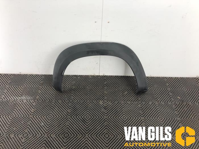 Usados Extensor de guardabarros Dacia Spring 45 Precio € 40,00 Norma de margen ofrecido por Van Gils Automotive