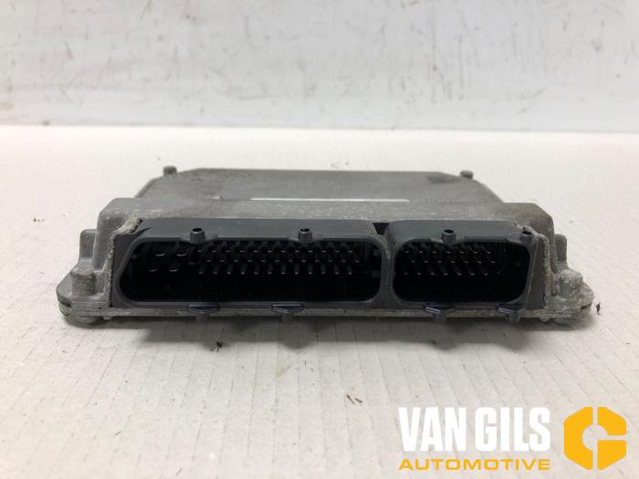 Used Engine management computer Ford Kuga III (DFK) 2.5 PHEV 16V Price on request offered by Van Gils Automotive