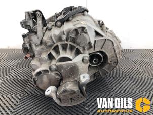 Gearbox from a Volkswagen Transporter T5 2.0 TDI DRF 2013