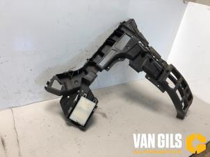 Dödvinkelsensor från en Volvo XC90 II 2.0 T8 16V Twin Engine AWD 2015