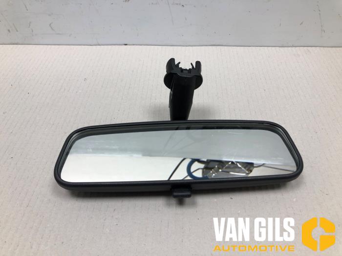 Begagnade Backspegel Mercedes B (W247) 2.0 B-200d Pris € 59,99 Marginaltabell erbjuds av Van Gils Automotive