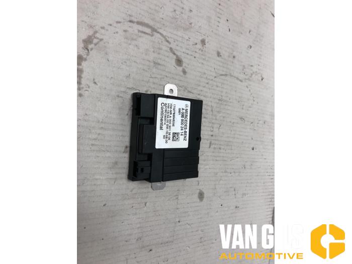 Usagé Module pompe carburant Mercedes E (W213) E-220d 2.0 Turbo 16V Prix sur demande proposé par Van Gils Automotive