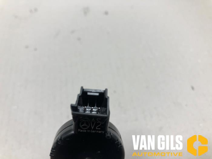 Regnsensor från en Mercedes-Benz B (W247) 2.0 B-200d 2023