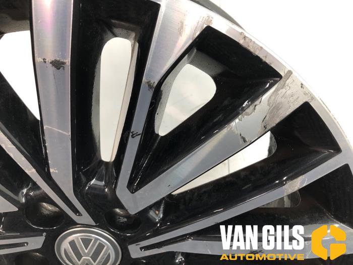 Używane Obrecz Volkswagen Transporter T6 2.0 TDI 150 Cena na żądanie oferowane przez Van Gils Automotive
