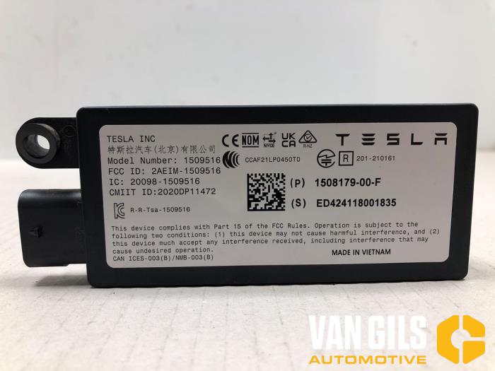 Używane Modul Bluetooth Tesla Model Y (5YJY) Long Range RWD Cena na żądanie oferowane przez Van Gils Automotive
