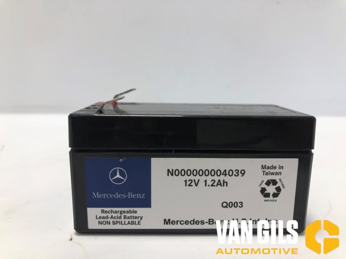 Begagnade Batteri Mercedes B (W247) 2.0 B-200d Pris € 49,99 Marginaltabell erbjuds av Van Gils Automotive