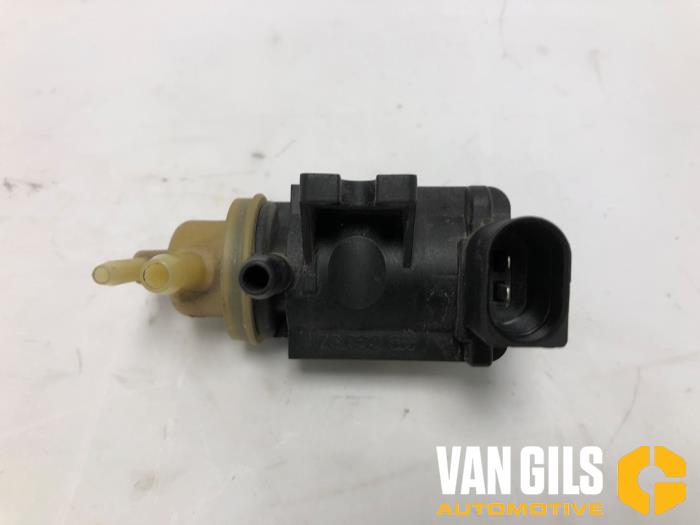 Usagé Régulateur pression turbo Volkswagen Caddy IV 2.0 TDI 75 Prix sur demande proposé par Van Gils Automotive