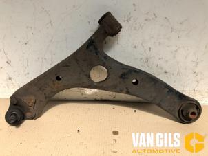 Usagé Bras de suspension avant gauche Toyota RAV4 (A2) 2.0 D-4D 16V 4x4 Prix € 40,00 Règlement à la marge proposé par Van Gils Automotive