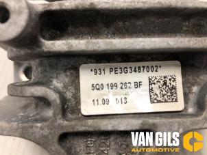 Motorlager van een Volkswagen Golf VII (AUA) 1.5 TSI Evo BMT 16V 2019