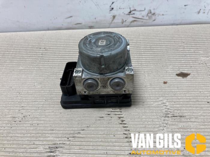 Gebrauchte ABS Pumpe BMW 3 serie (F30) 330e Preis € 75,00 Margenregelung angeboten von Van Gils Automotive