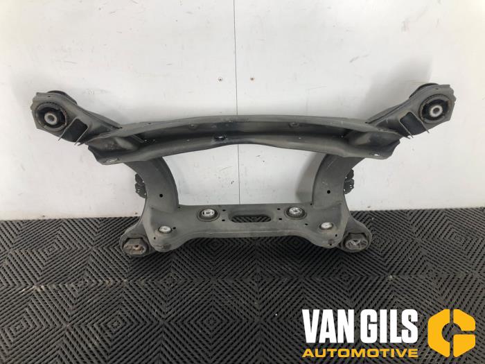 Begagnade Underram Mercedes GLC (X253) 2.0 200 16V EQ Boost Pris € 100,00 Marginaltabell erbjuds av Van Gils Automotive