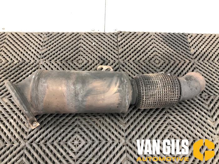 Usagé Catalyseur BMW 5 serie (G30) 540i xDrive 3.0 TwinPower Turbo 24V Prix sur demande proposé par Van Gils Automotive