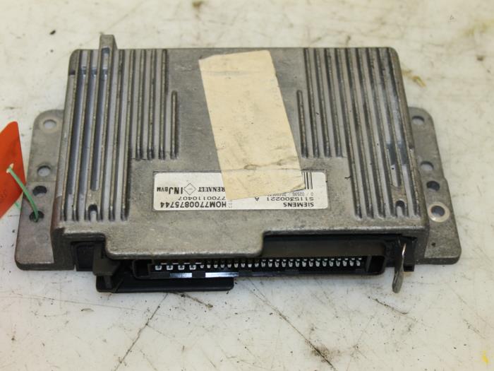 Used Engine management computer Renault Megane Scénic (JA) 1.6 RT Price € 43,00 Margin scheme offered by Van Gils Automotive