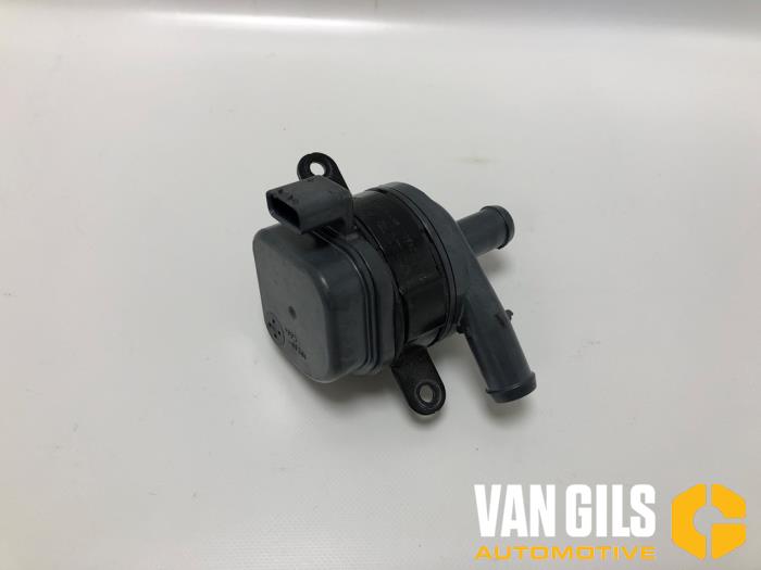 Begagnade Vattenpump Volvo XC60 II (UZ) 2.0 T6 16V Recharge, Twin Engine AWD Pris på förfrågan erbjuds av Van Gils Automotive