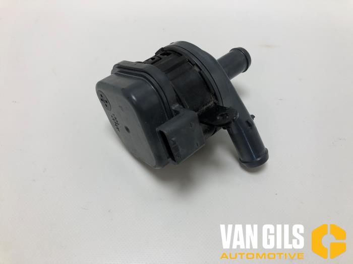 Begagnade Vattenpump Volvo XC60 II (UZ) 2.0 T6 16V Recharge, Twin Engine AWD Pris på förfrågan erbjuds av Van Gils Automotive
