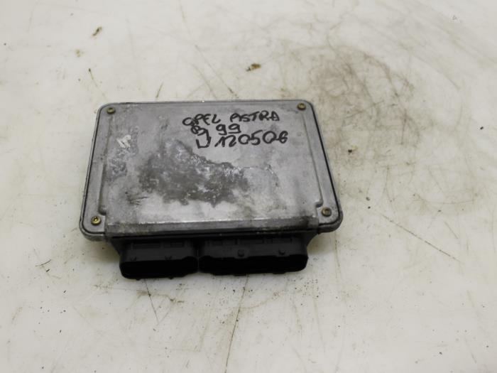 Used Engine management computer Opel Astra G (F70) 2.0 DI 16V Price € 150,00 Margin scheme offered by Van Gils Automotive