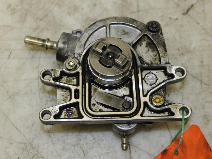 Gebrauchte Hochdruckpumpe Opel Astra G Caravan (F35) 2.0 Di 16V Preis € 100,00 Margenregelung angeboten von Van Gils Automotive