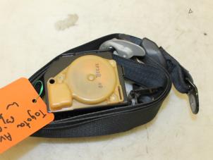 Used Front seatbelt, right Toyota Avensis (T22) 2.0 D-4D 16V Price € 65,00 Margin scheme offered by Van Gils Automotive