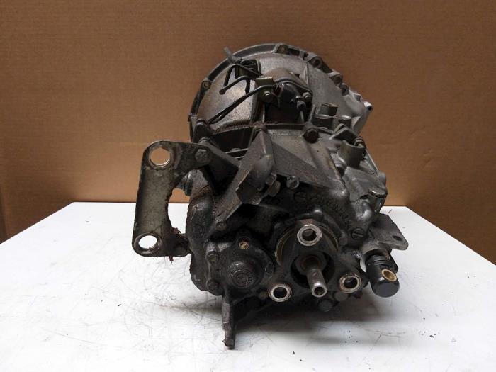 Getriebe van een BMW 3 serie (E46/4) 316i 16V 2003