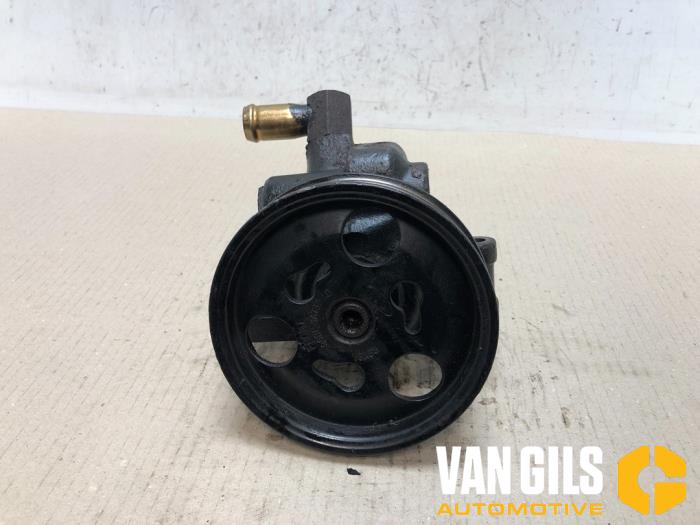 Usagé Pompe de direction Ford Ka I 1.3i (96 EEC) Prix € 60,00 Règlement à la marge proposé par Van Gils Automotive