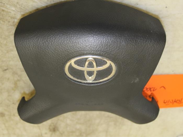 Airbag izquierda (volante) de un Toyota Avensis (T25/B1D) 2.0 16V D-4D 2004