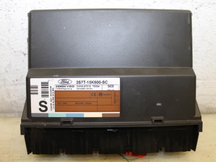Used Body control computer Ford Mondeo III 2.0 TDCi 115 16V Price € 60,00 Margin scheme offered by Van Gils Automotive