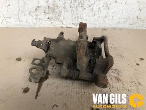 Used Front brake calliper, right Volkswagen Caddy III (2KA,2KH,2CA,2CH) 2.0 SDI Price € 70,00 Margin scheme offered by Van Gils Automotive